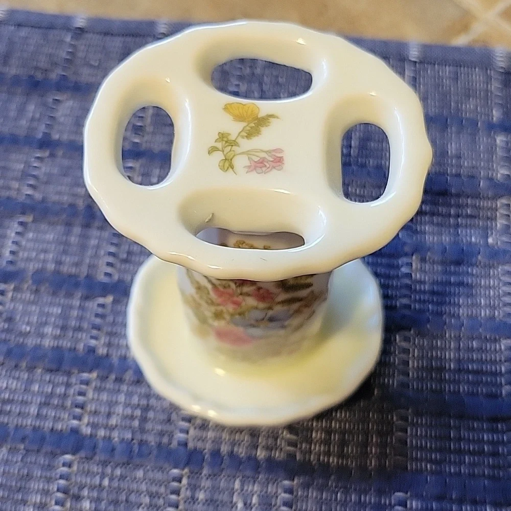 FERN 80's vintage porcelain toothbrush Holder